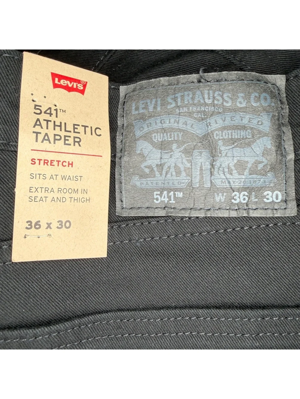 Levi’s 541 Athletic Taper Black Men’s Jeans Size 36 x 30 NWT